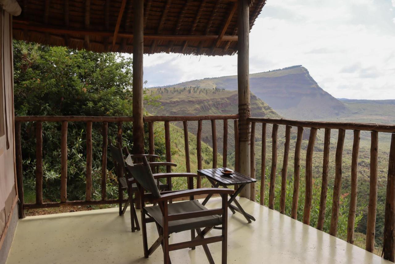 Villa Maili Saba Camp à Nakuru Extérieur photo