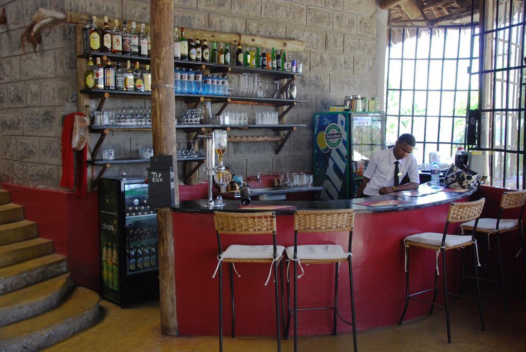 Villa Maili Saba Camp à Nakuru Extérieur photo